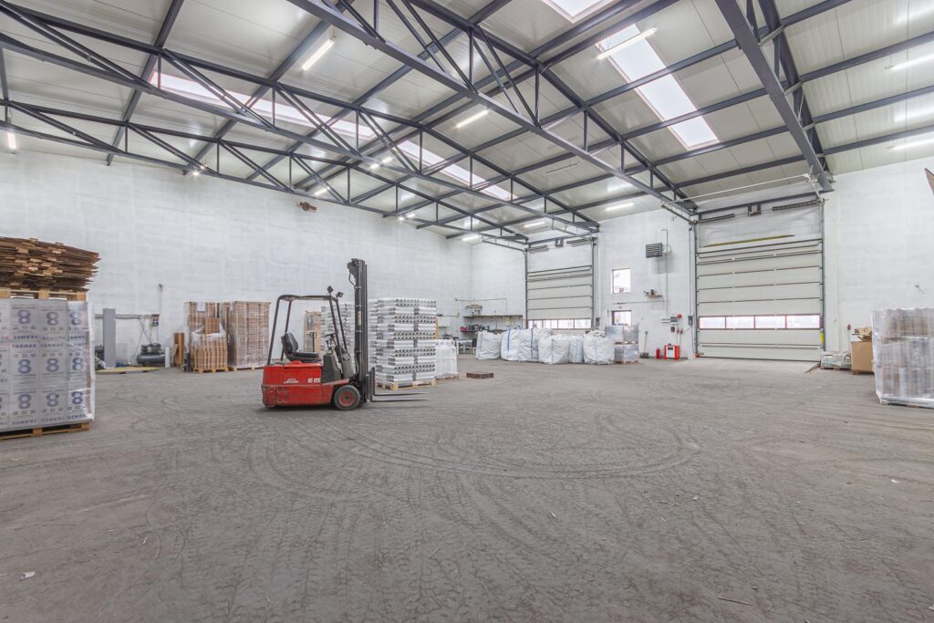 Hala magazyn produkcja 500 m2 do wynajęci - zdjęcie 1