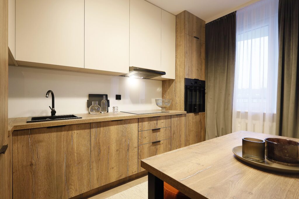 Mieszkanie czteropokojowe w centrum miasta - zdjęcie 4