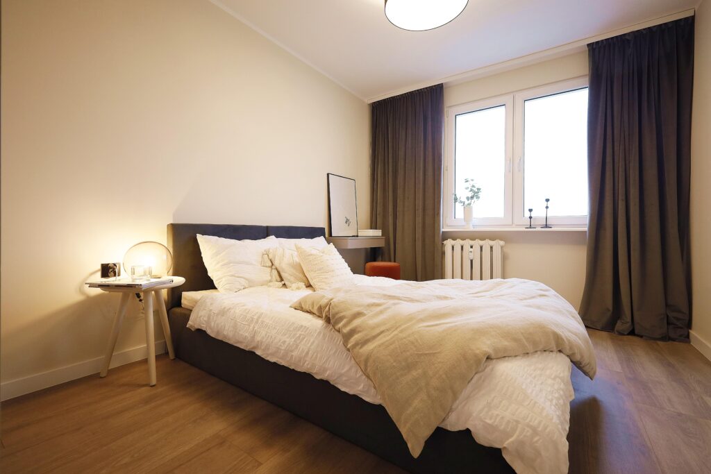 Mieszkanie czteropokojowe w centrum miasta - zdjęcie 2