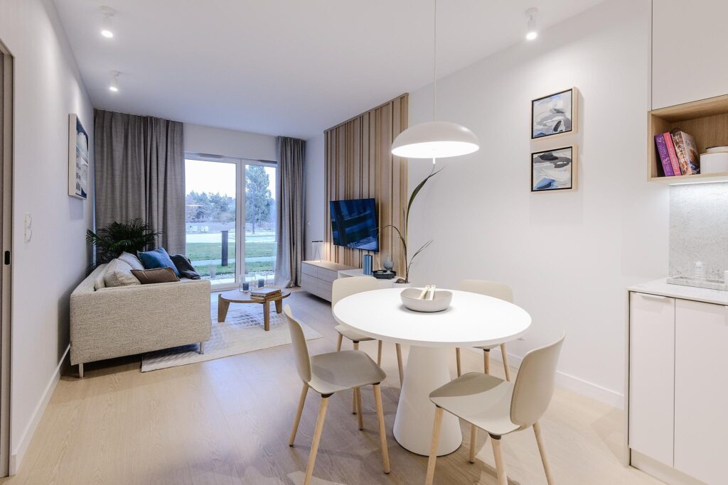 Gotowy do wprowadzenia apartament nad jeziorem - zdjęcie 2