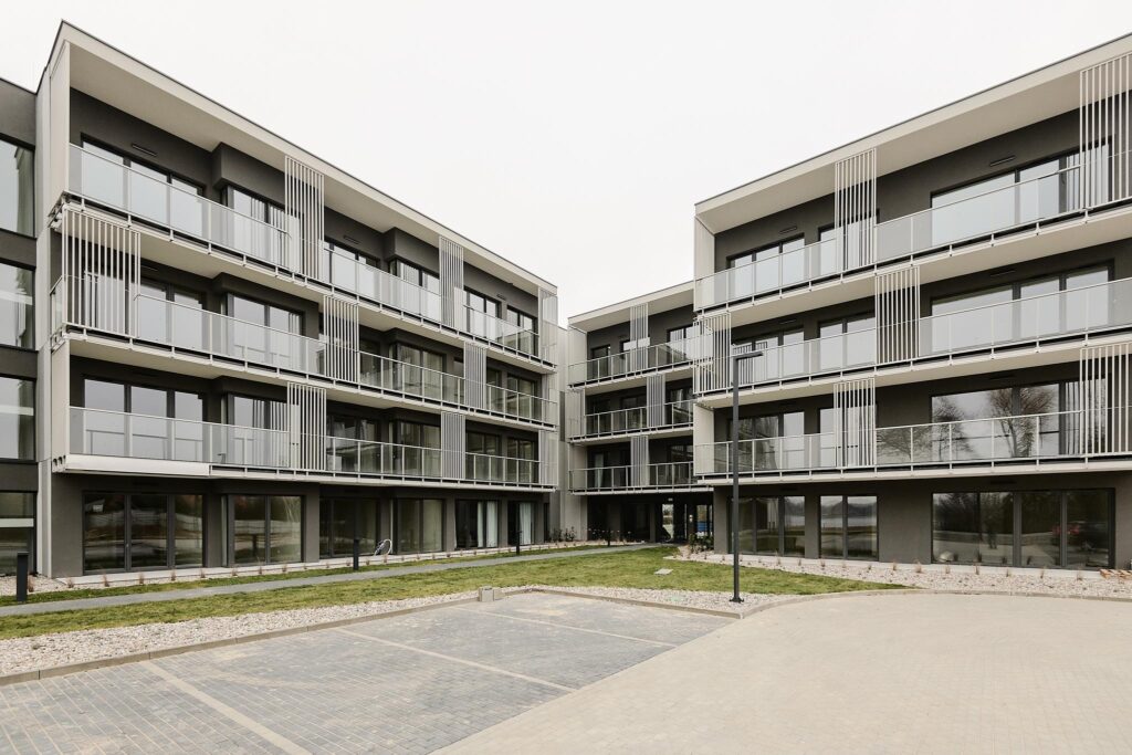 Gotowy do wprowadzenia apartament nad jeziorem - zdjęcie 20