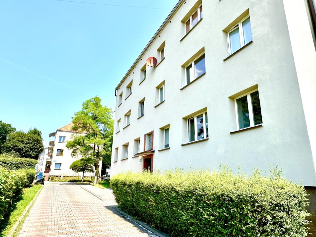 Kameralna okolica - 1 piętro - zdjęcie 1