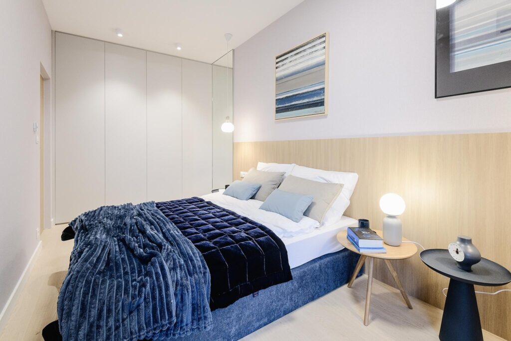 Gotowy do wprowadzenia apartament nad jeziorem - zdjęcie 13