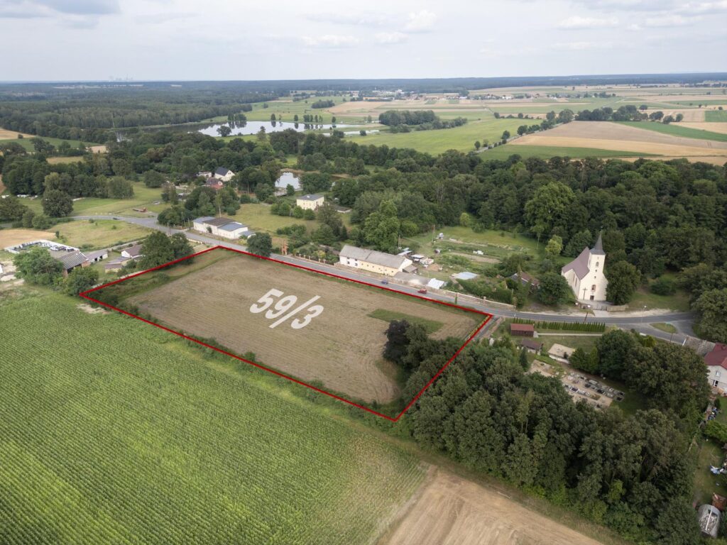 Sprzedam działkę 1,34ha z warunkami zab.na 6 domów - zdjęcie 3