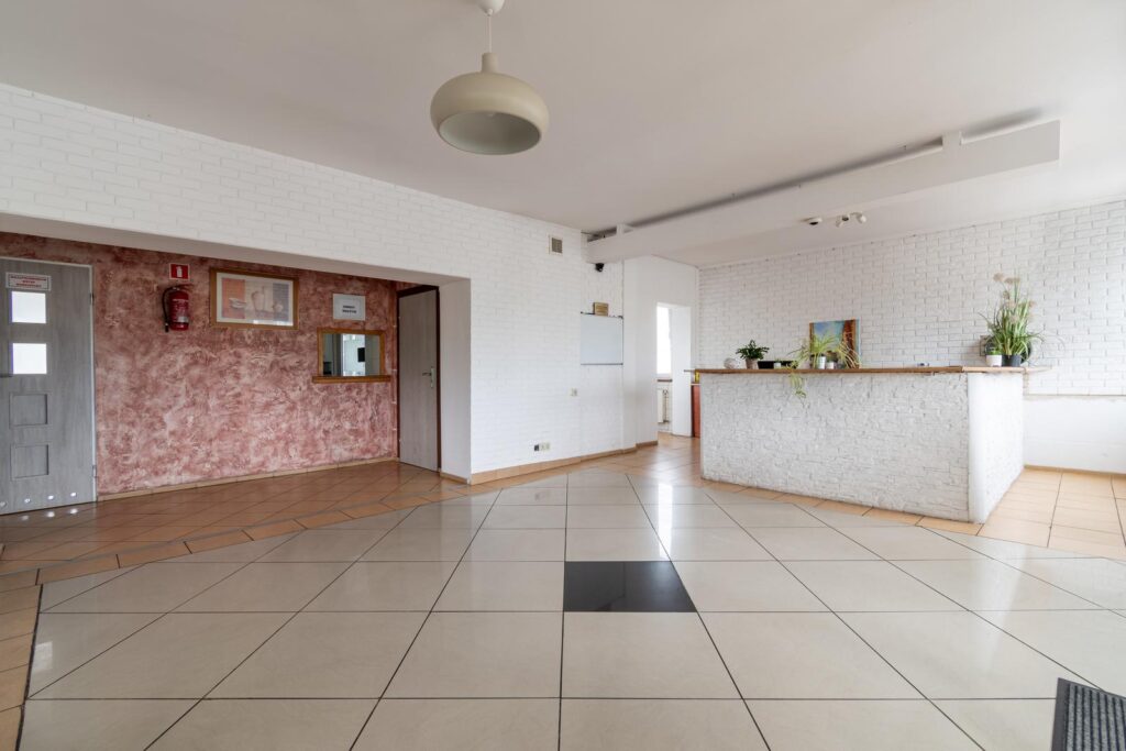 Motel na sprzedaż, pokoje pracownicze - zdjęcie 3