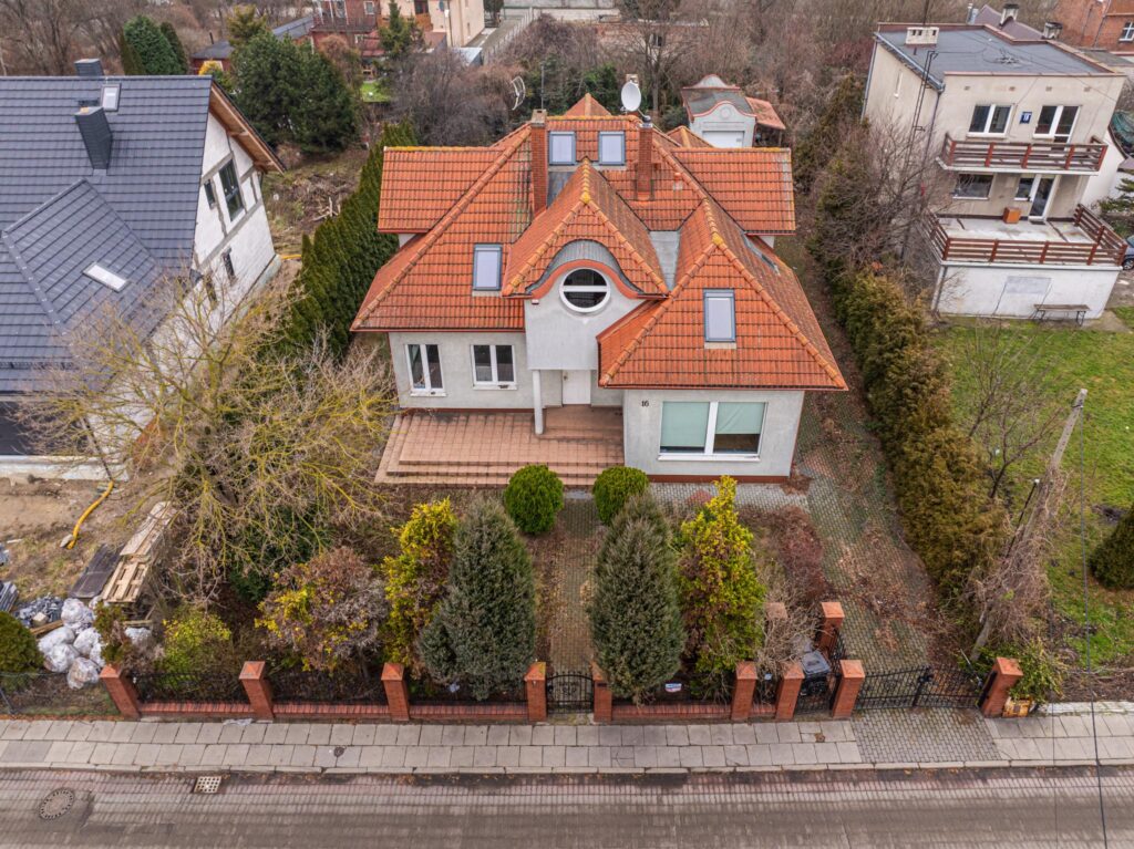 Dom 215 m2, Gdańsk-Olszynka, świetna lokalizacja - zdjęcie 1