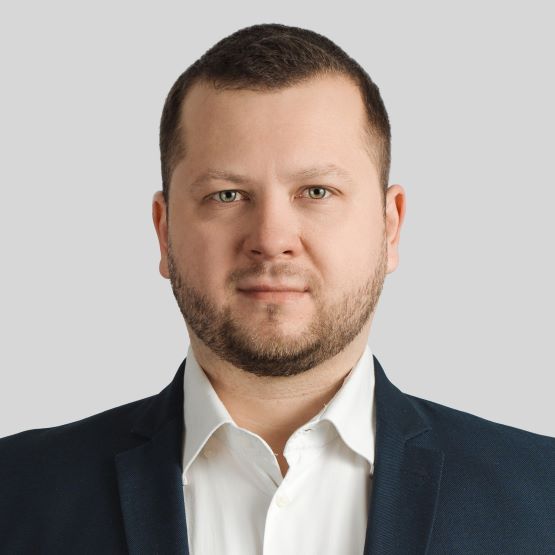 Adrian Mikołajuk - Specjalista ds. Nieruchomości - Freedom