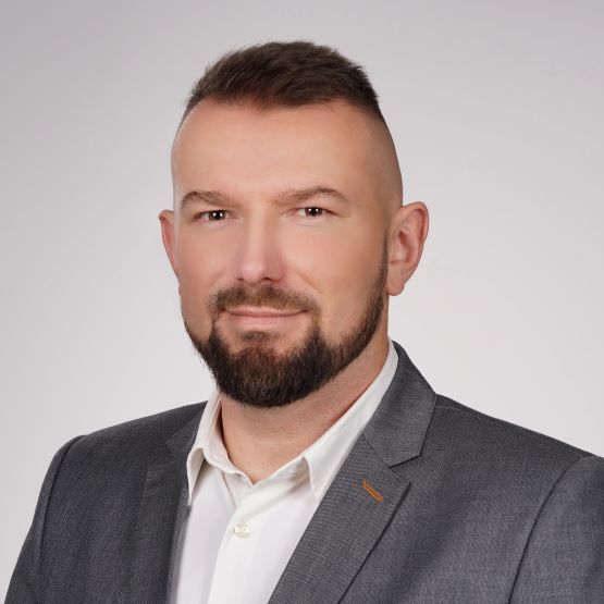 Tomasz Sadło - Agent Nieruchomości - Freedom