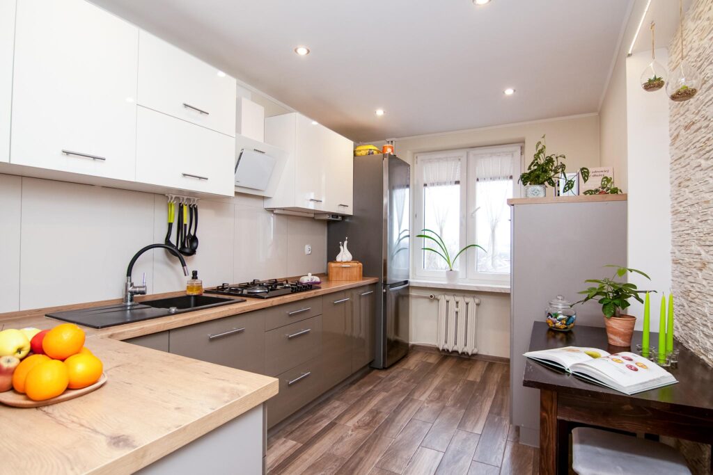 Rozkładowe mieszkanie, 3 pokoje, 62m2 - zdjęcie 2