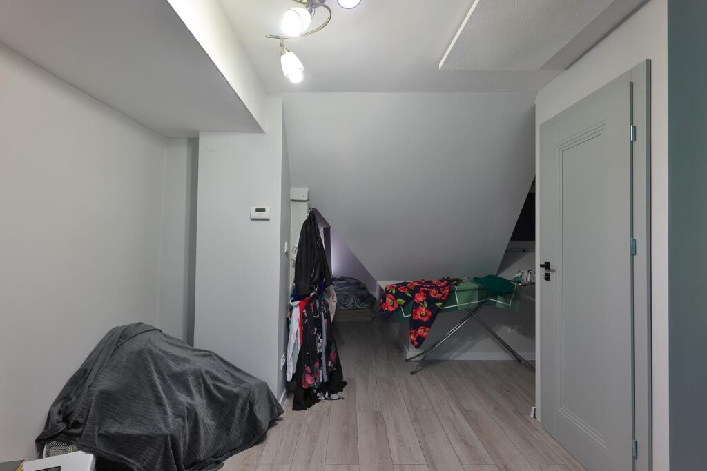 Przestronne dwupoziomowe 3M po remoncie! - zdjęcie 13