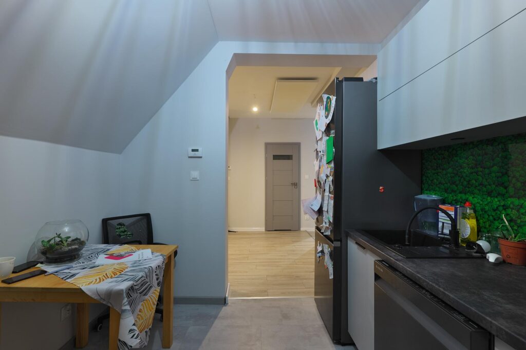 Przestronne dwupoziomowe 3M po remoncie! - zdjęcie 8