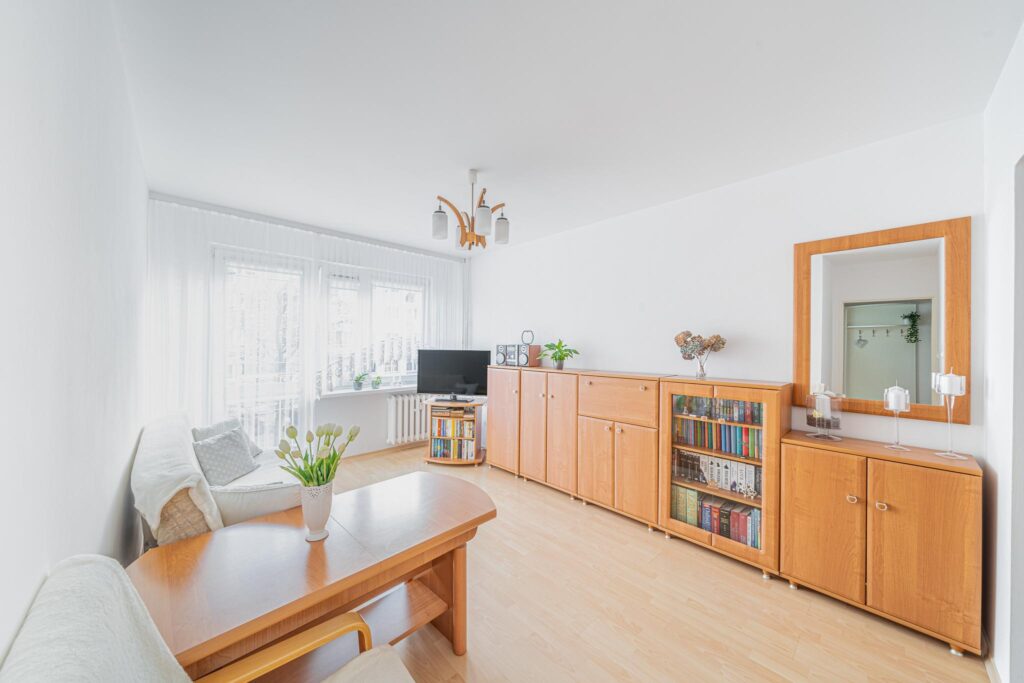 2 pokoje w centrum, 35m2, blisko szkoła, park - zdjęcie 2