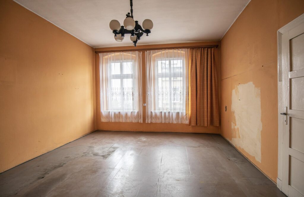 Duże mieszkanie do własnej aranżacji w Brzegu - zdjęcie 1