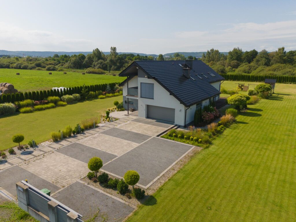 Dom wolnostojący 355 m², działka 3400 m² - zdjęcie 14