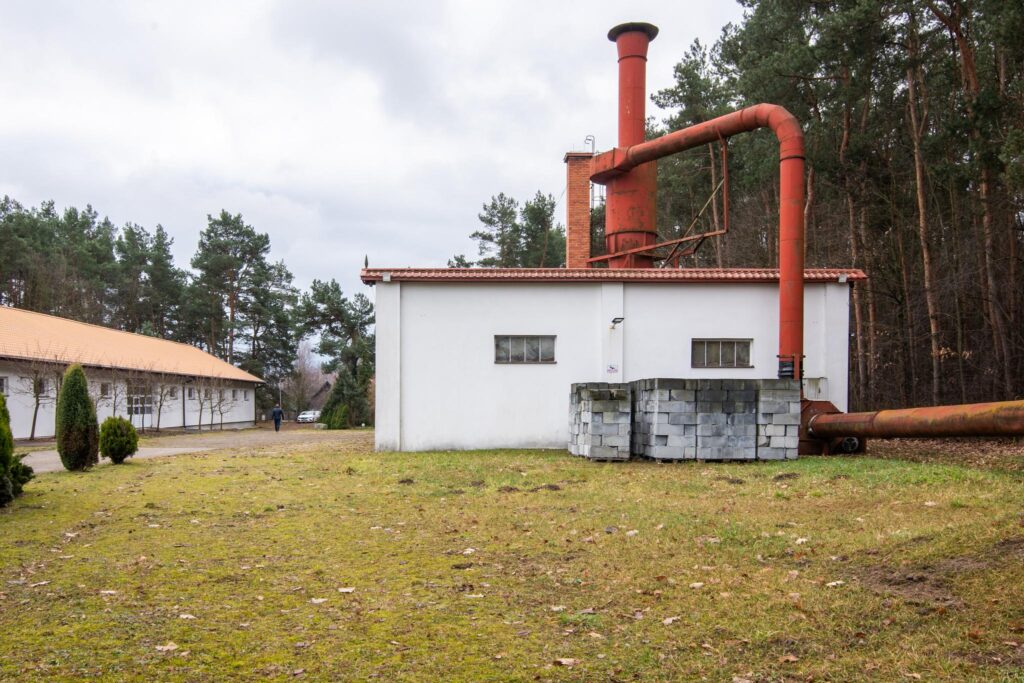 Hala produkcyjna z magazynem, biurami oraz działką - zdjęcie 43