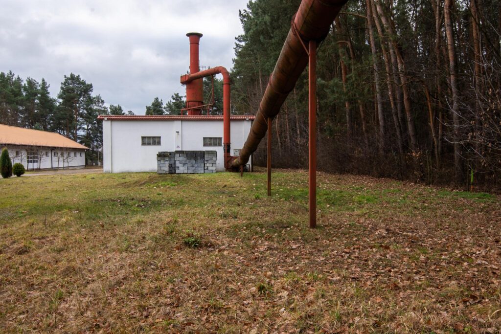 Hala produkcyjna z magazynem, biurami oraz działką - zdjęcie 46