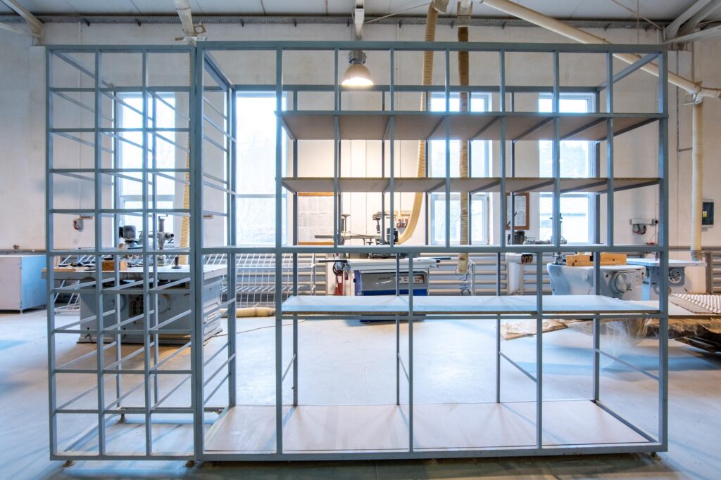 Hala produkcyjna z magazynem, biurami oraz działką - zdjęcie 63