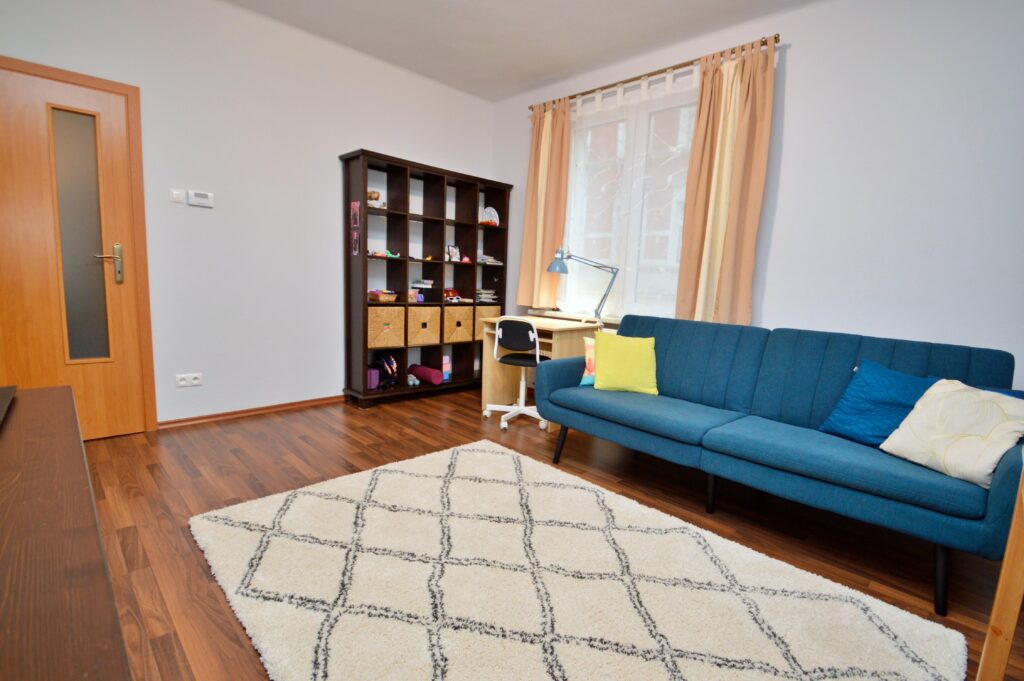 2 pokoje/ niski czynsz/ parking - zdjęcie 1