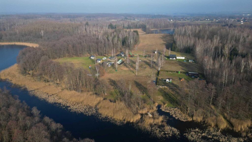 Mazury działka rekreacyjna z linią brzegową - zdjęcie 4