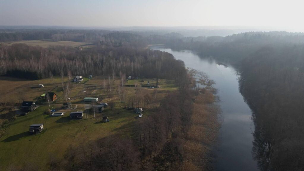 Mazury działka rekreacyjna z linią brzegową - zdjęcie 5