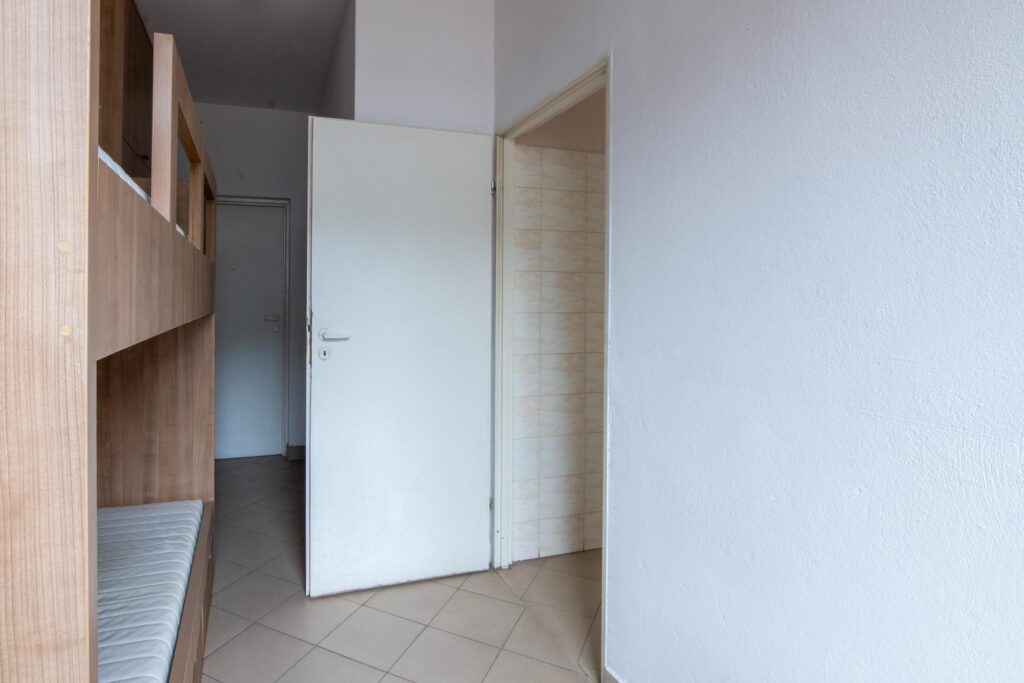 Hala produkcyjna z magazynem, biurami oraz działką - zdjęcie 65