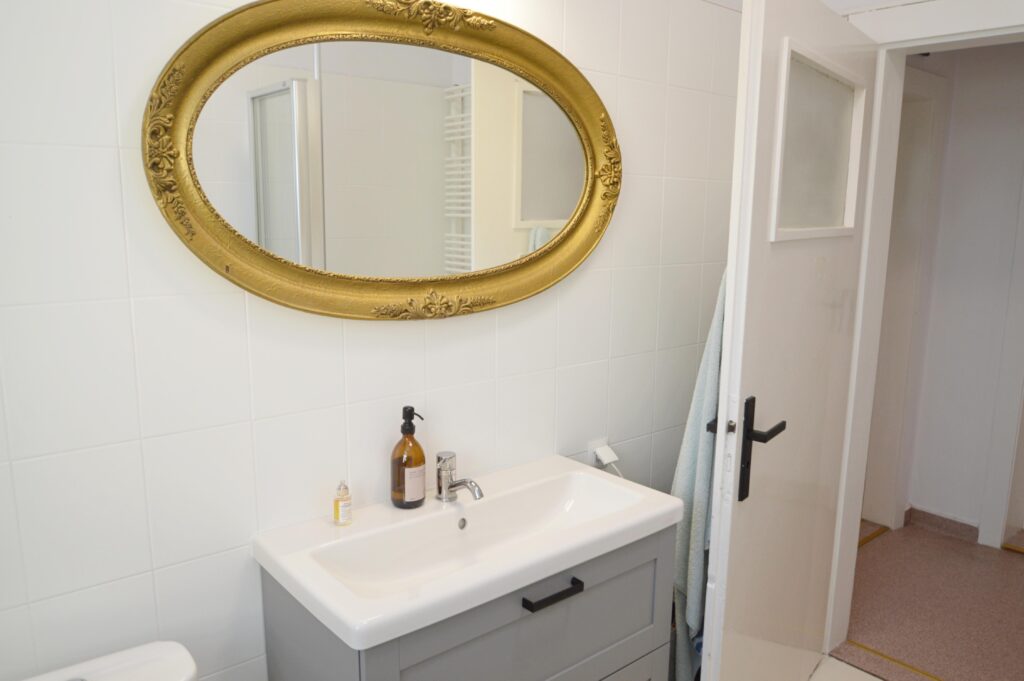 Czteropokojowe mieszkanie na Nowej Wsi Królewskiej - zdjęcie 12