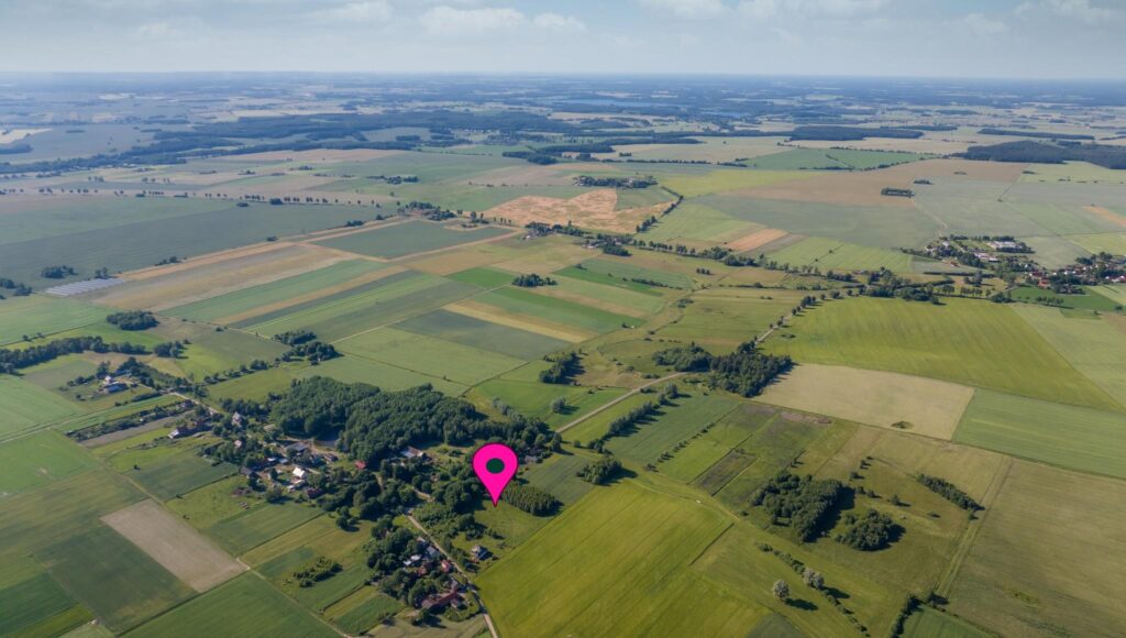 Działka z wydanymi warunkami zabudowy na dom - zdjęcie 3