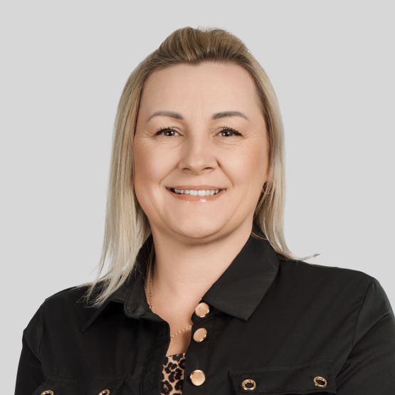 Anna Kłosowicz - Agent Nieruchomości - Freedom