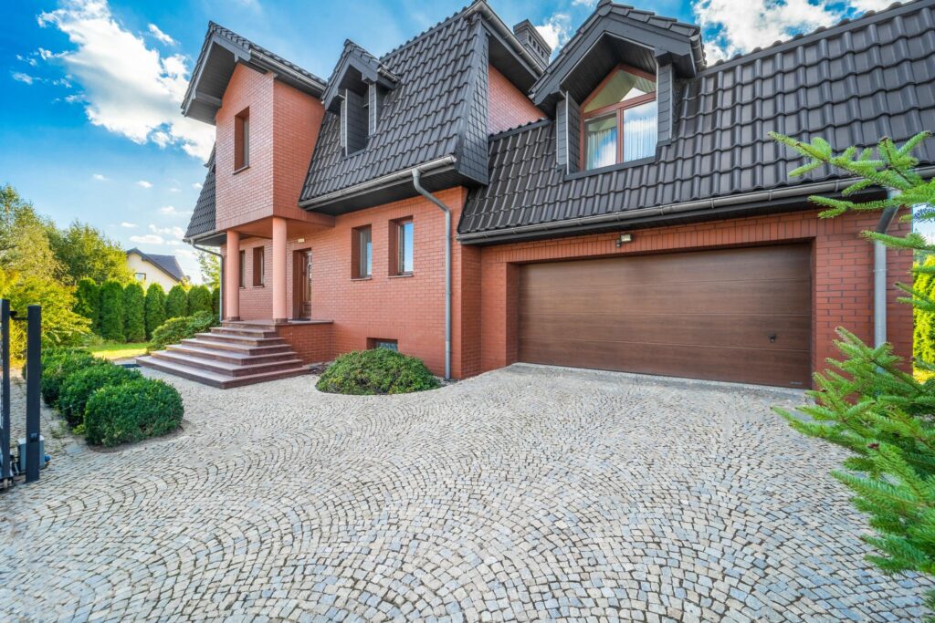 Piętro domu z ogodem i garażem do wynajęcia! - zdjęcie 1