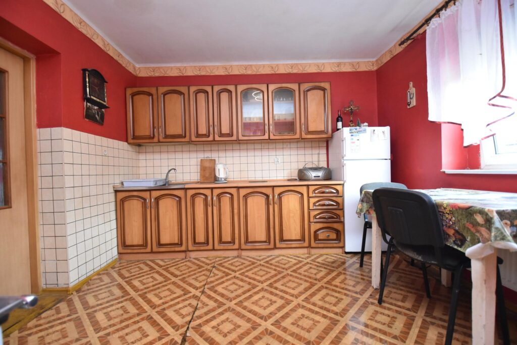 Dom wolnostojący 80 m2, 3 pokoje - duża działka - zdjęcie 6