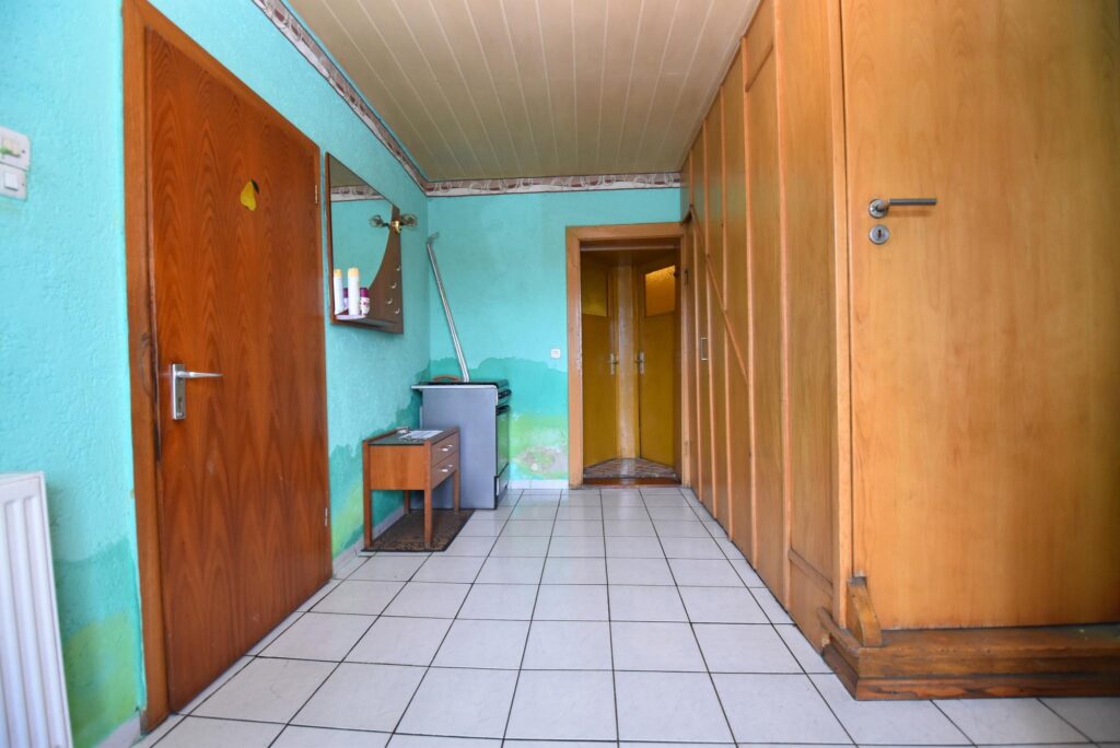 Dom wolnostojący 80 m2, 3 pokoje - duża działka - zdjęcie 10