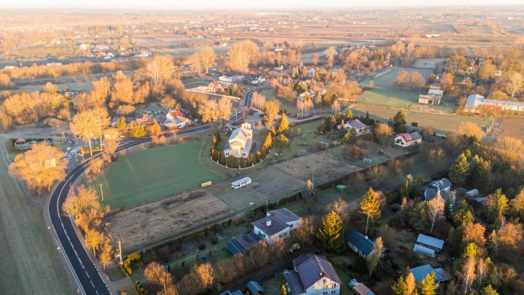 Działka 1359m2 obok Góry Kalwarii - zdjęcie 4