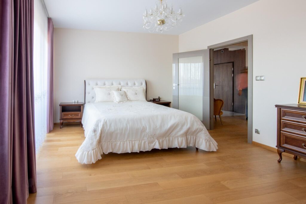 Apartament z trzema balkonami i garażem podziemnym - zdjęcie 30