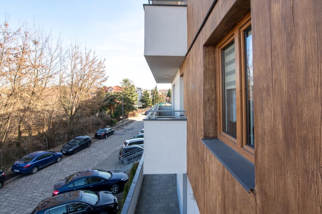 Apartament z trzema balkonami i garażem podziemnym - zdjęcie 41