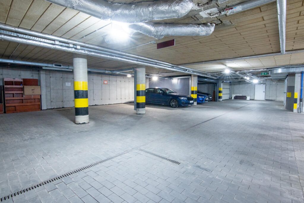 Apartament z trzema balkonami i garażem podziemnym - zdjęcie 13