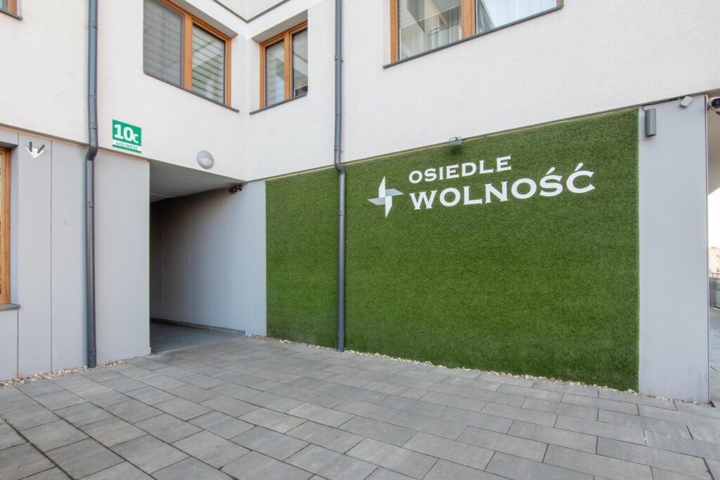 Apartament z trzema balkonami i garażem podziemnym - zdjęcie 56