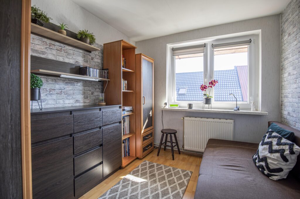 Dwupokoleniowy dom 9km od Brzegu - zdjęcie 4