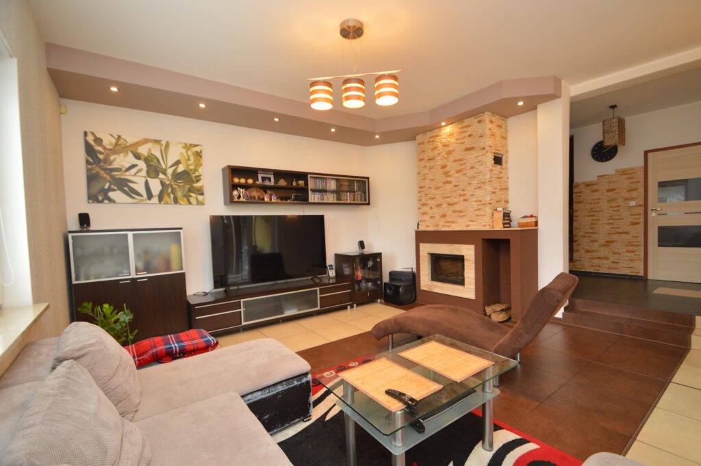 Dom jednorodzinny wolnostojący w Kępie koło Opola. - zdjęcie 3