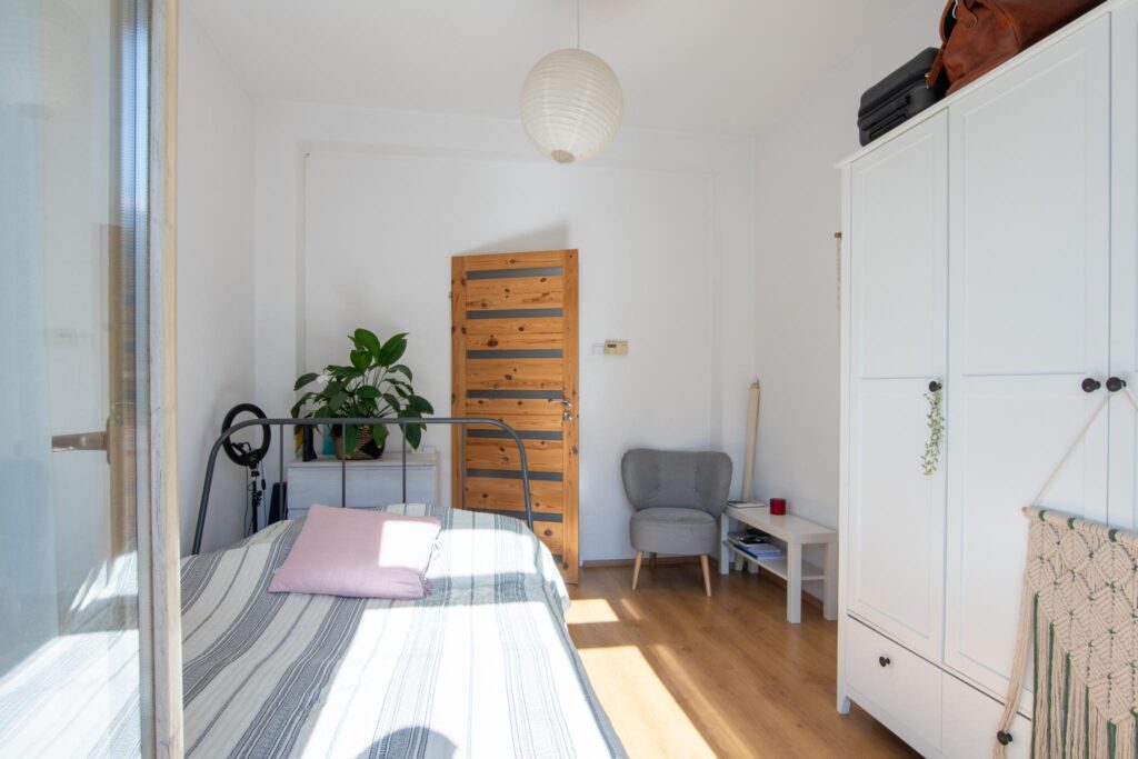 3 pokoje w kamienicy z windą i garażem podziemnym - zdjęcie 9