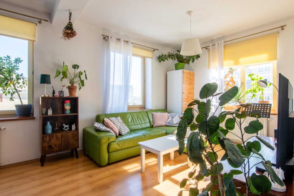 3 pokoje w kamienicy z windą i garażem podziemnym - zdjęcie 2