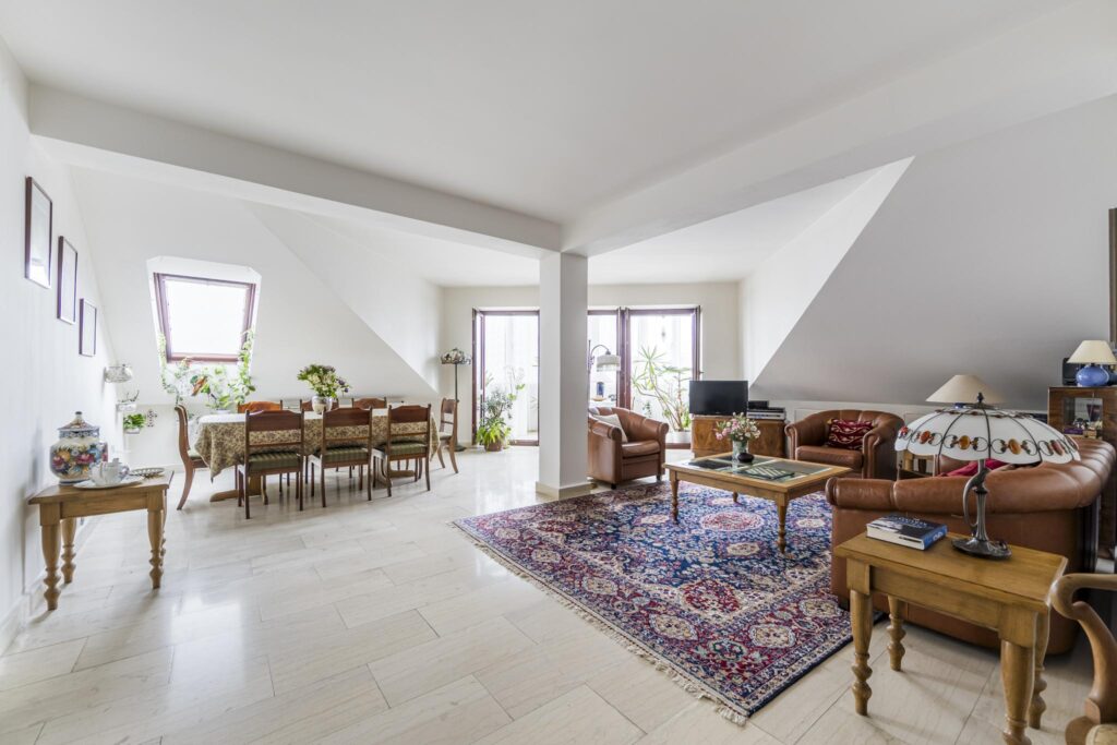 Klimatyczny apartament w sercu miasta - zdjęcie 1
