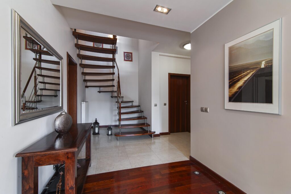 Na sprzedaż przepiękny dom gotowy do wprowadzenia. - zdjęcie 8