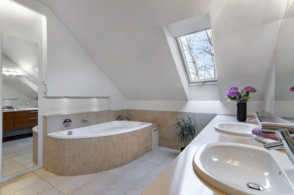 Na sprzedaż przepiękny dom gotowy do wprowadzenia. - zdjęcie 10