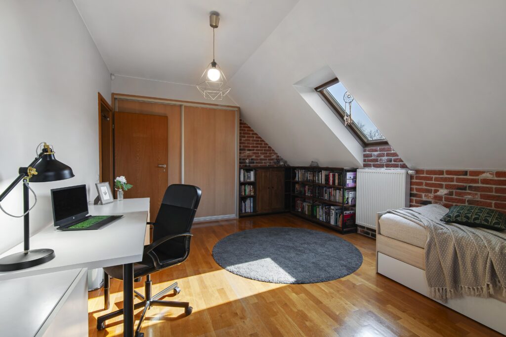 Na sprzedaż przepiękny dom gotowy do wprowadzenia. - zdjęcie 12