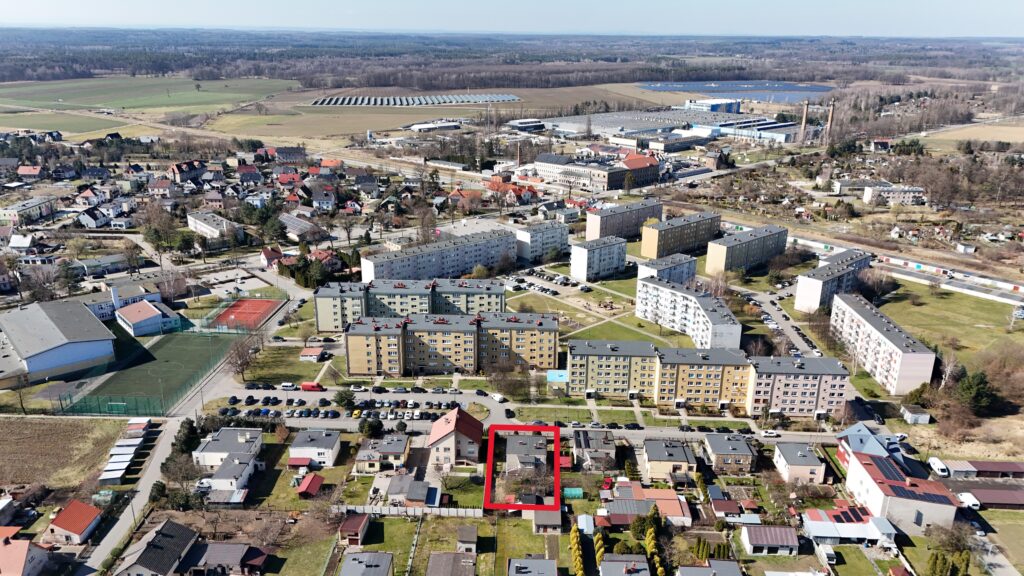 Dom jednorodzinny w centrum Tułowic - zdjęcie 1