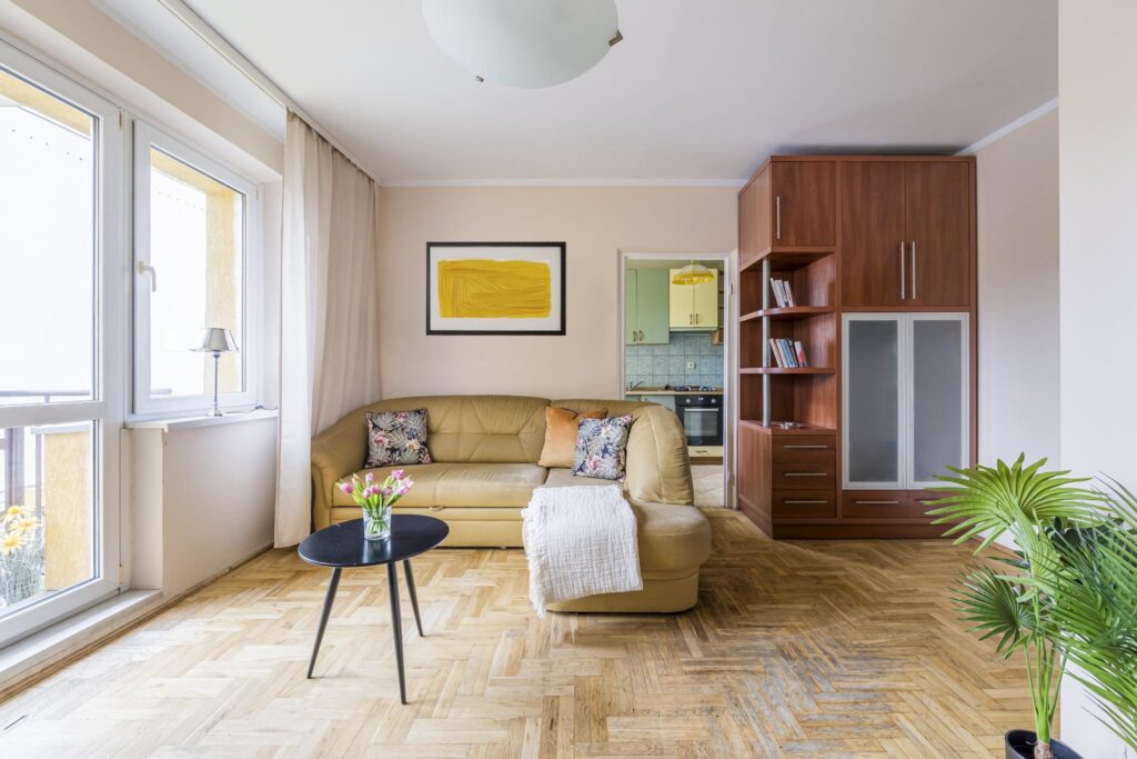 Rozkładowe 4 pokoje blisko parku i metra Natolin - zdjęcie 2