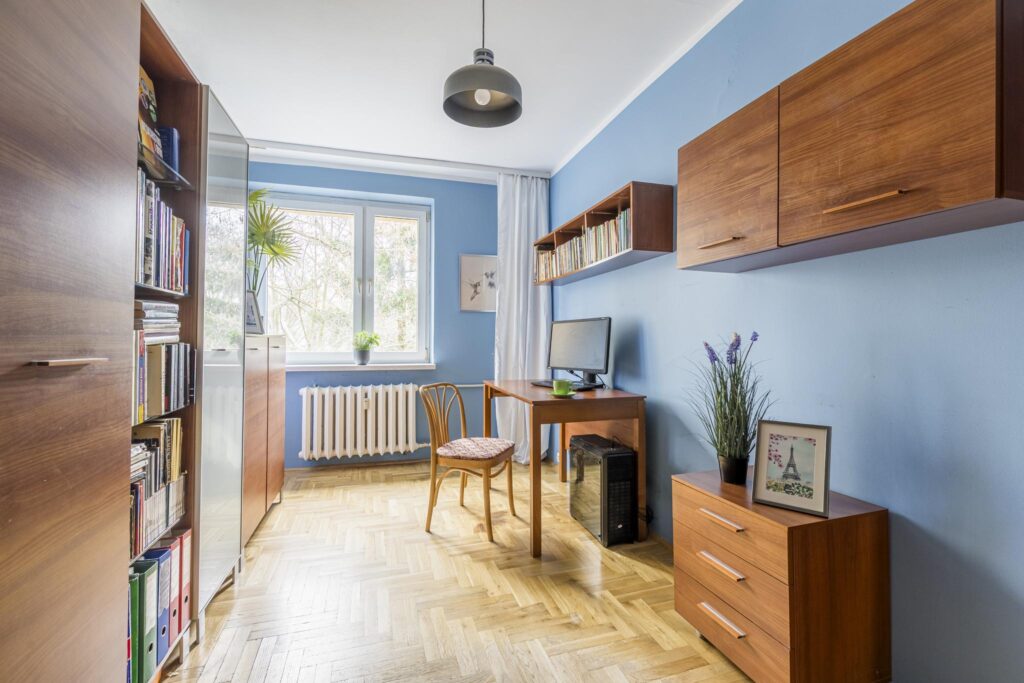 Rozkładowe 4 pokoje blisko parku i metra Natolin - zdjęcie 4