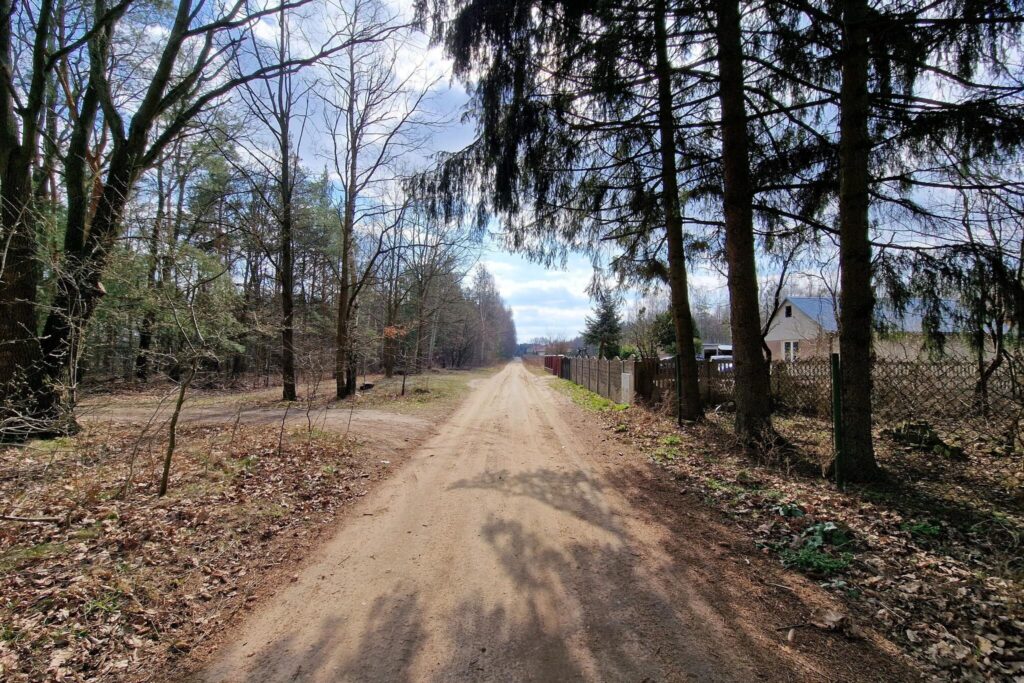 Działki w pięknym otoczeniu nowa infrastruktura - zdjęcie 6