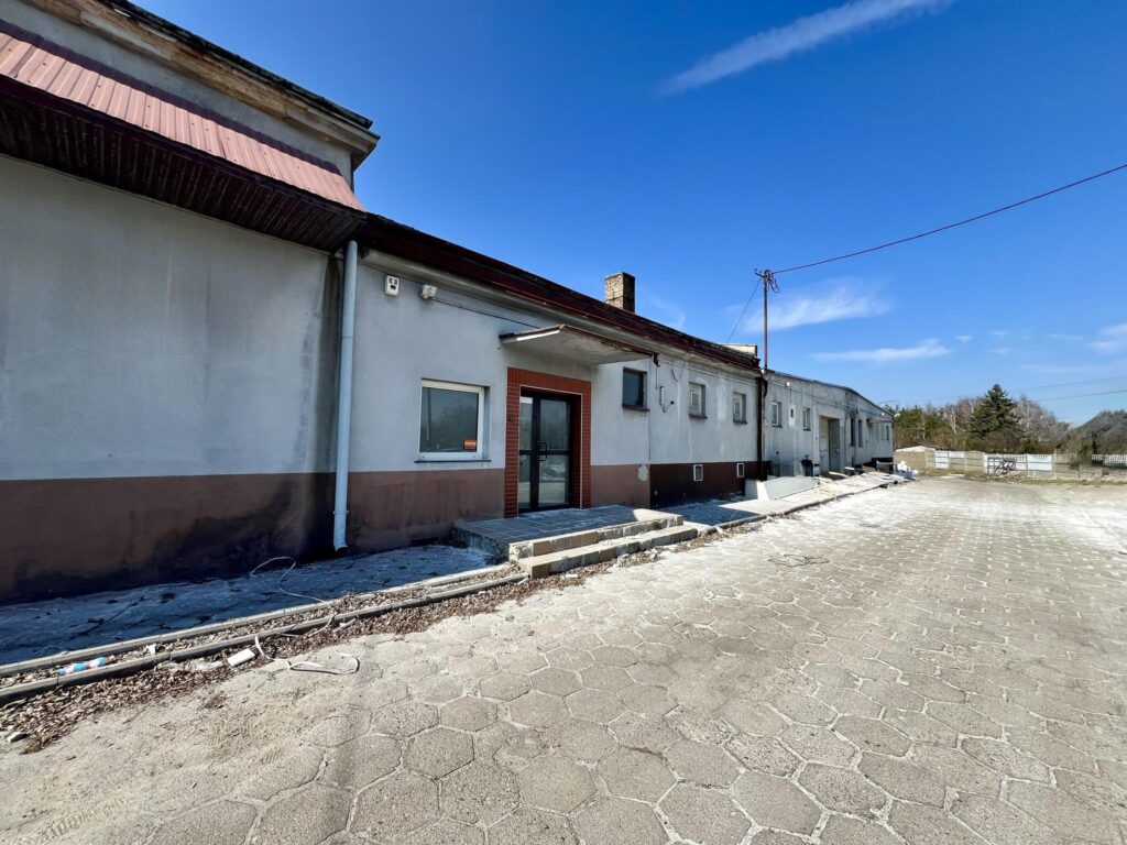 Lokal usługowy przy trasie S8 – Czechy 266B - zdjęcie 2