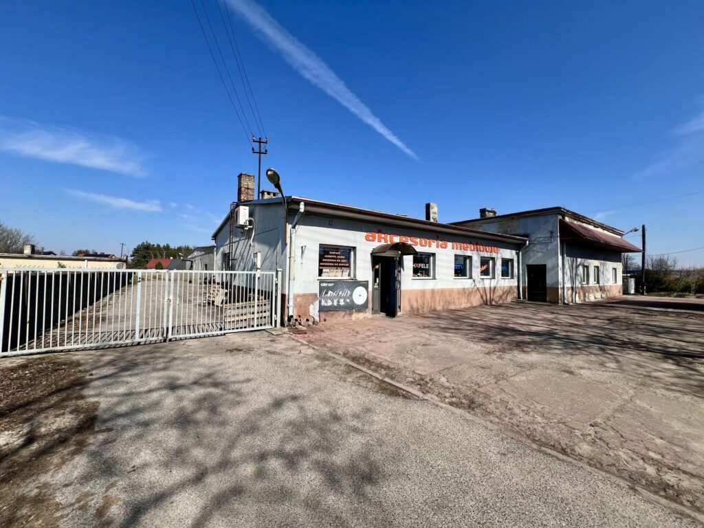 Lokal usługowy przy trasie S8 – Czechy 266B - zdjęcie 1